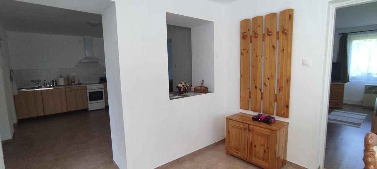 Villa Andrea Vendeghaz Egerszolat Esterno foto